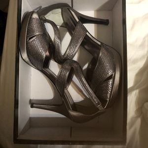 Moda Pewter Dress Shoes Size 10M-Never Worn